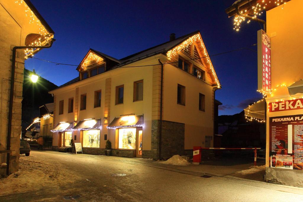Apartments Budinek Kranjska Gora Room photo