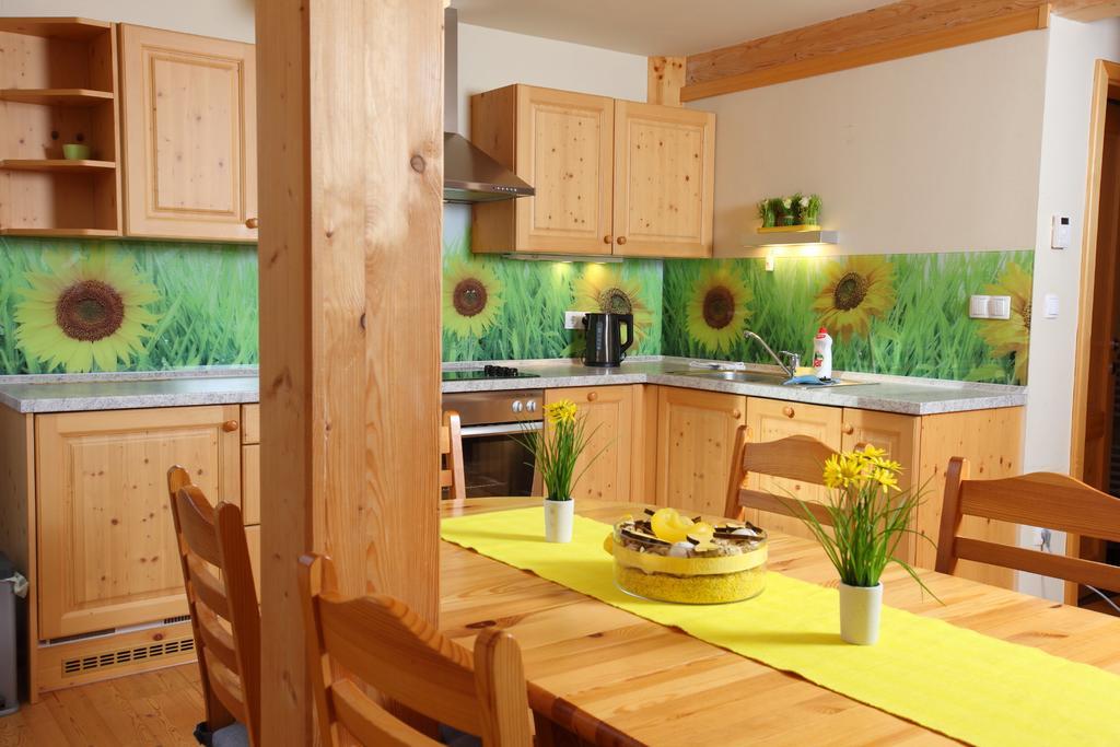 Apartments Budinek Kranjska Gora Room photo